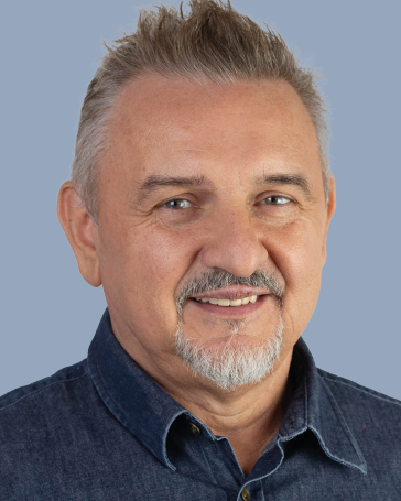 speaker photo